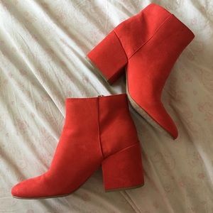 DV Target Boots faux suede